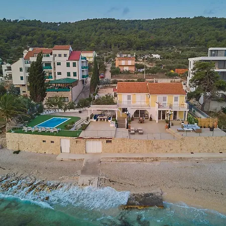 The Seaside Villa Art With Private Beach Villa *