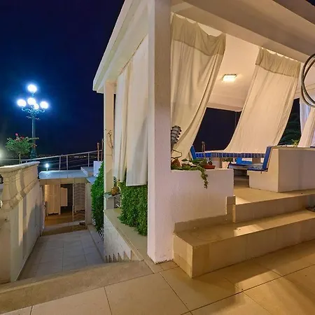 Villa The Seaside Villa Art With Private Beach Slatine